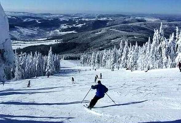 Skiing and snowboarding for advanced & experienced