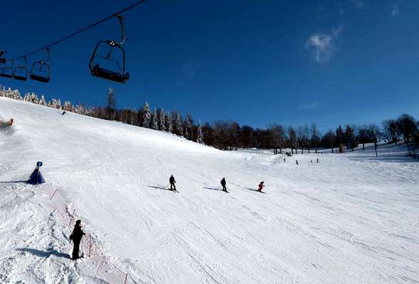 Skiing and snowboarding for beginners & experienced