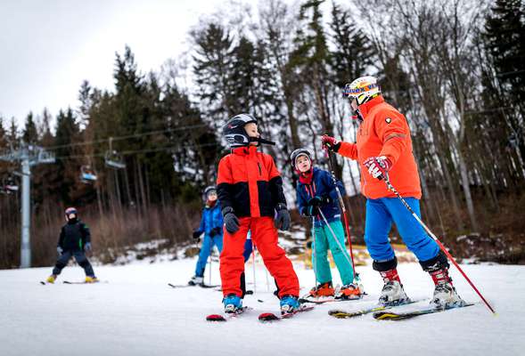 Skiing lesson